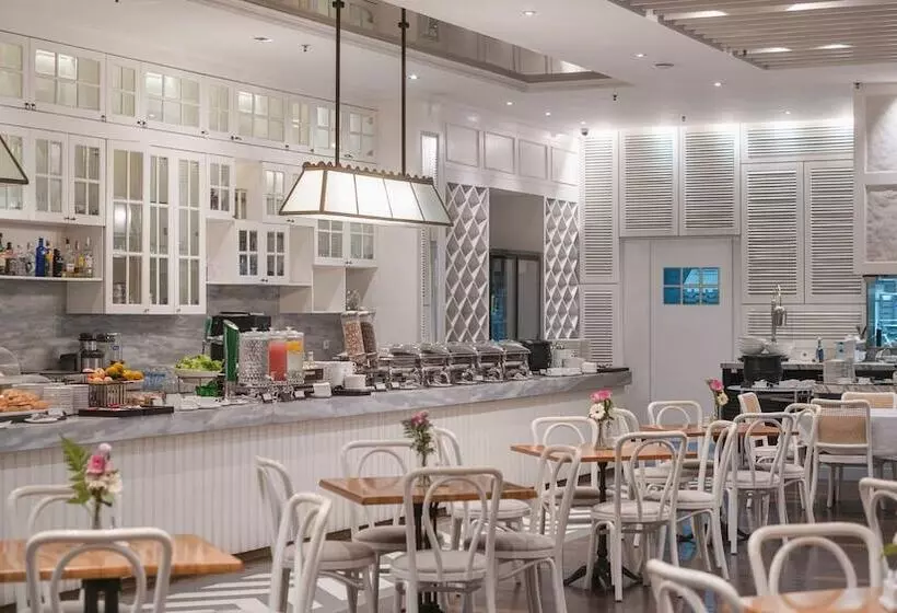 Veranda Hotel Pakubuwono