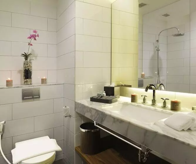 Veranda Hotel Pakubuwono