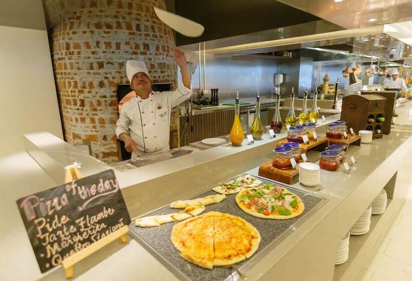 Novotel Manila Araneta City