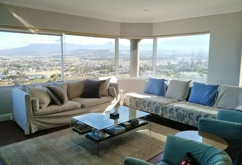 ペンション Chocolate Box Guesthouse