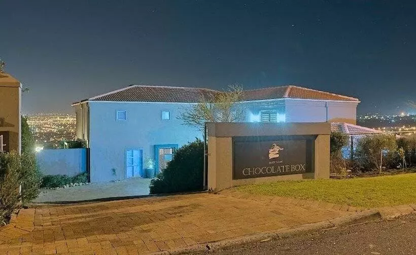 ペンション Chocolate Box Guesthouse