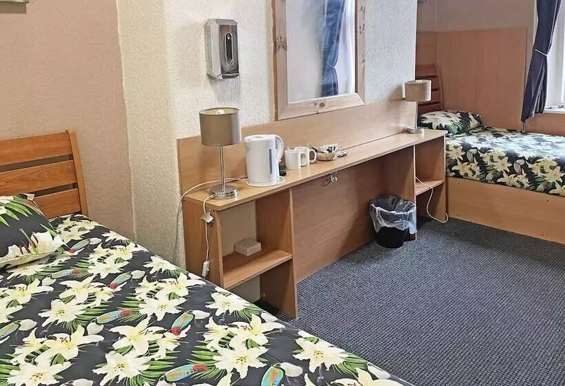 پانسیون Hayward