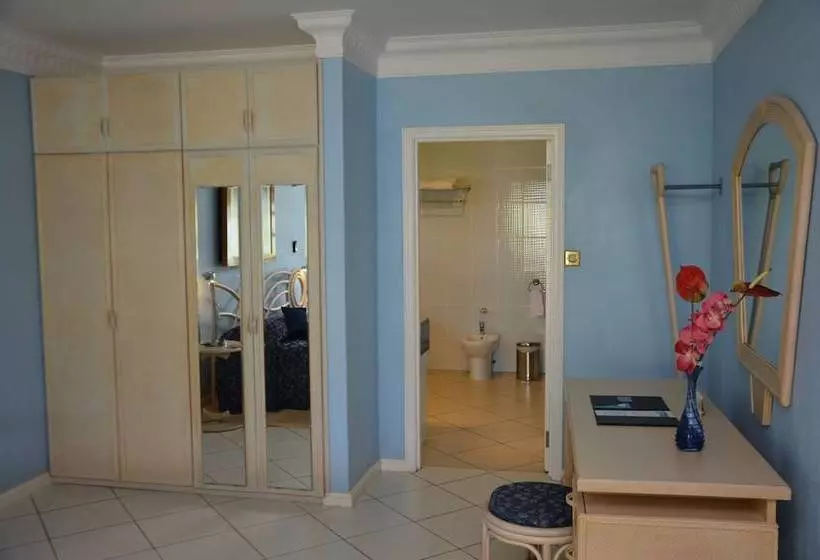 پانسیون Villa De Cerf Seychelles