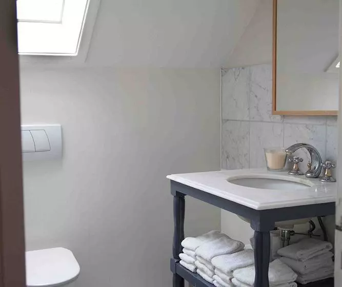 ペンション Skolabru Guesthouse