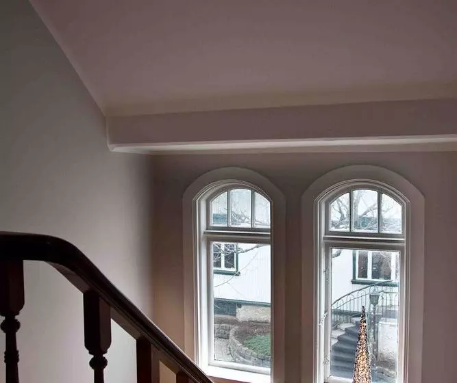 ペンション Skolabru Guesthouse