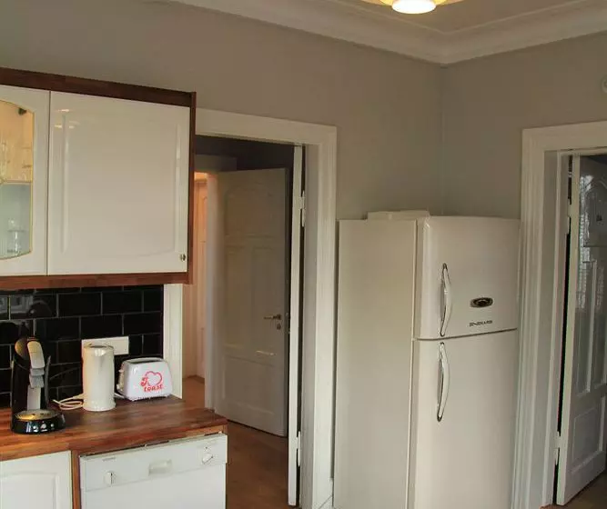 ペンション Skolabru Guesthouse