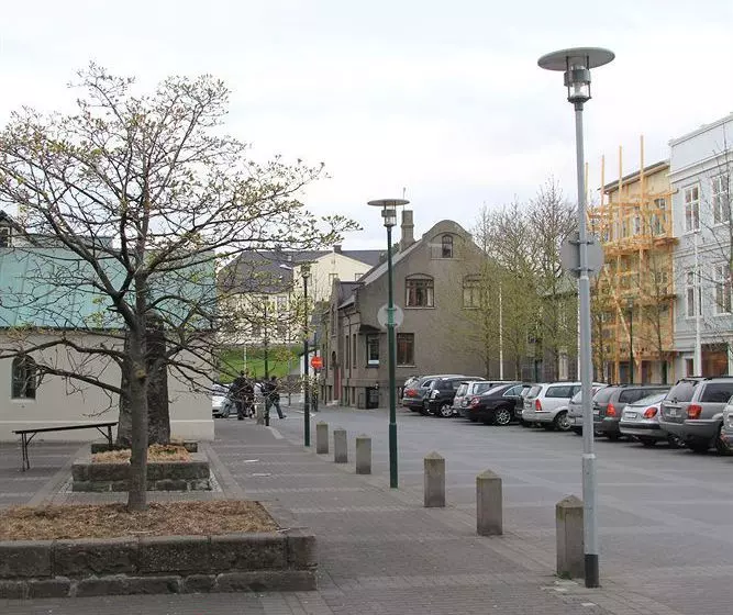 ペンション Skolabru Guesthouse