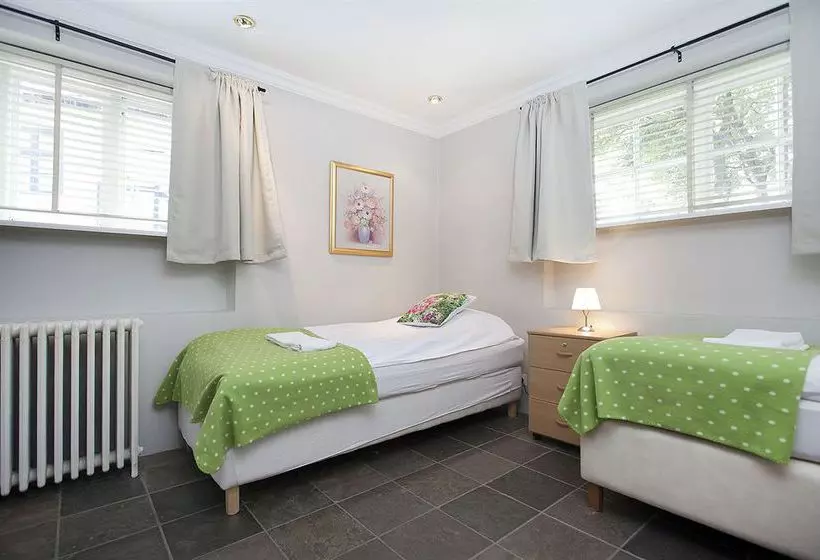 ペンション Skolabru Guesthouse