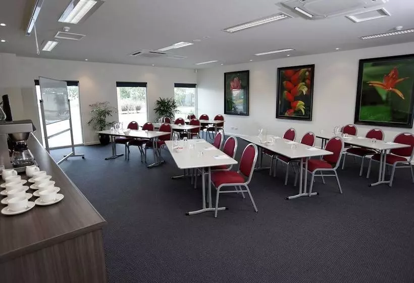 Quest Palmerston   Darwin