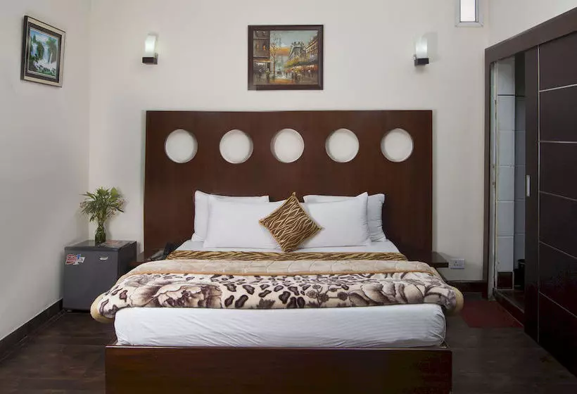 客栈  Oyo Premium Medanta 2