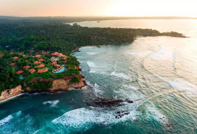 Hotelli Cape Weligama Relais And Chateaux
