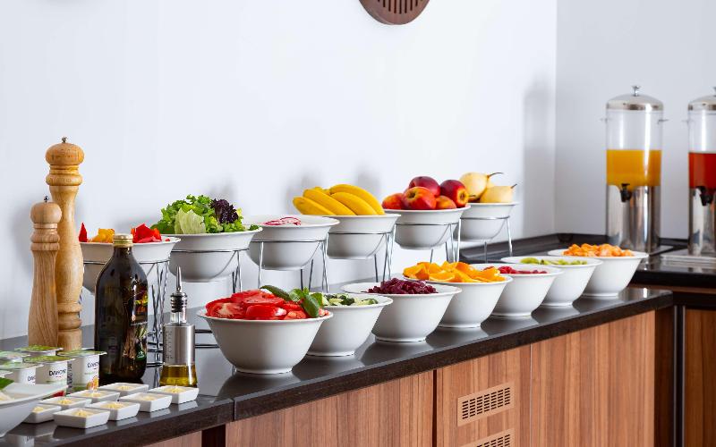 هتل Doubletree By Hilton Shymkent