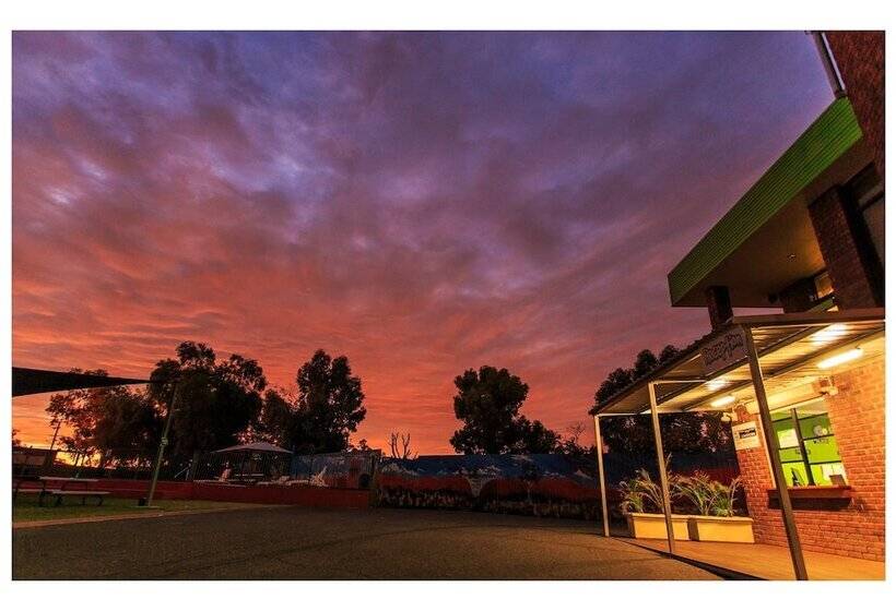 בית מלון כפרי Haven Backpacker Resort