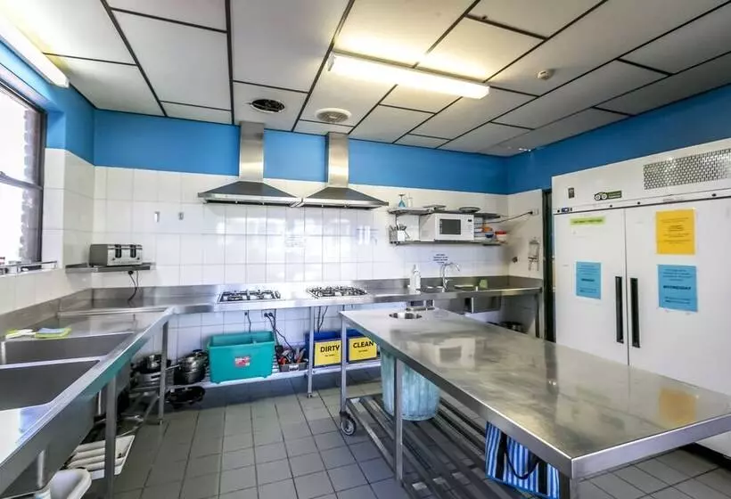 Hotel Haven Backpacker Resort