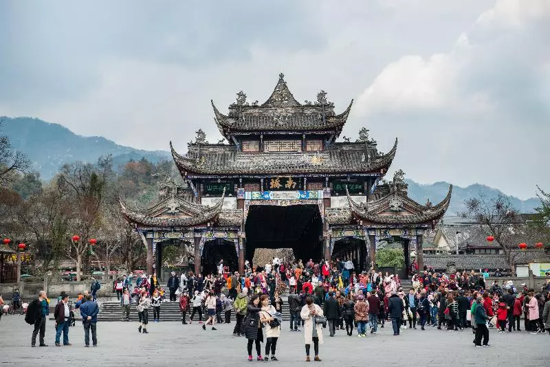 ホテル Holiday Inn Express Dujiangyan Ancient City By Ihg