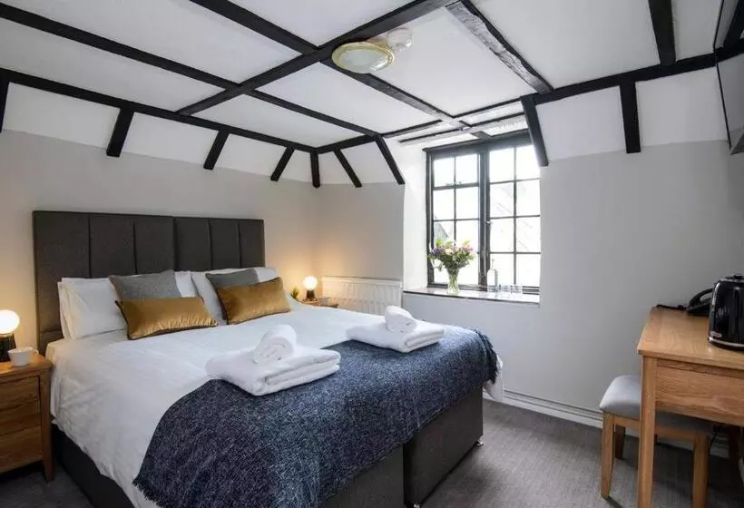 Hotelli Lakeview Manor