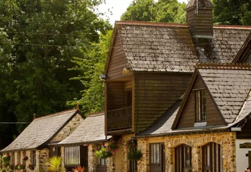 Hotelli Lakeview Manor