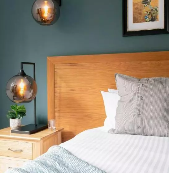 Hotelli Lakeview Manor