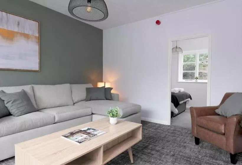 Hotelli Lakeview Manor