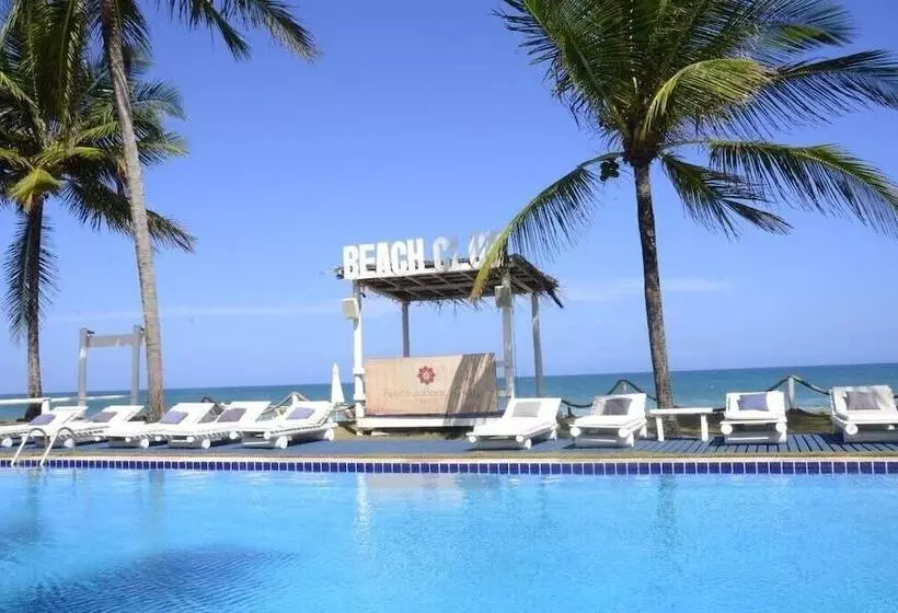 Hotel Peninsula Beach Club