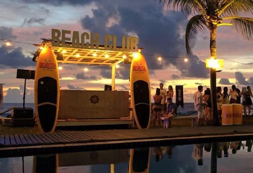ホテル Peninsula Beach Club