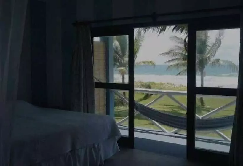 Hotel Peninsula Beach Club