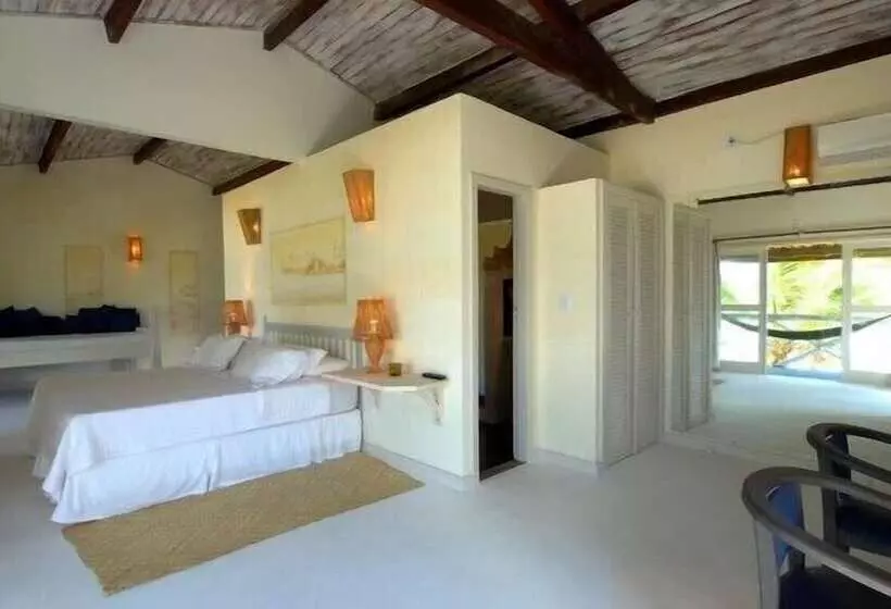 Hotel Peninsula Beach Club