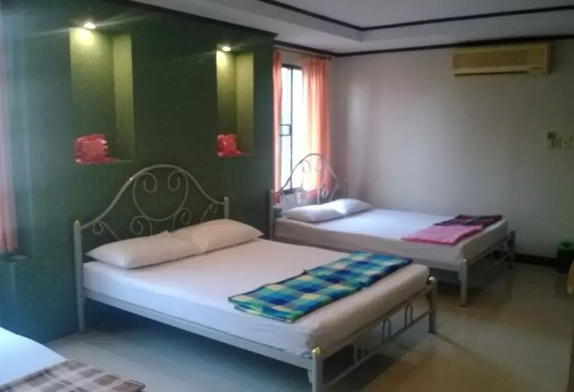 Hotelli Phurahong Homestay