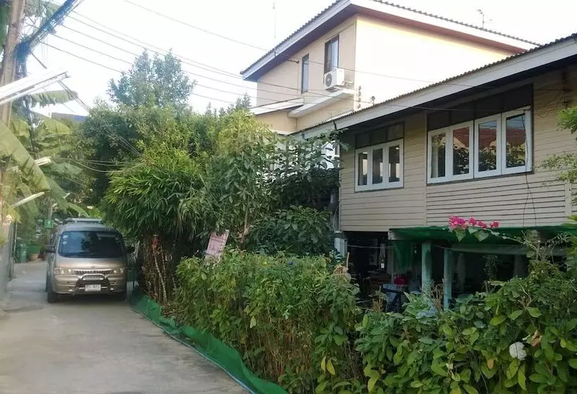 Hotelli Phurahong Homestay