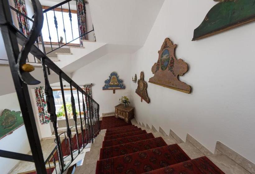 בית מלון כפרי Regina