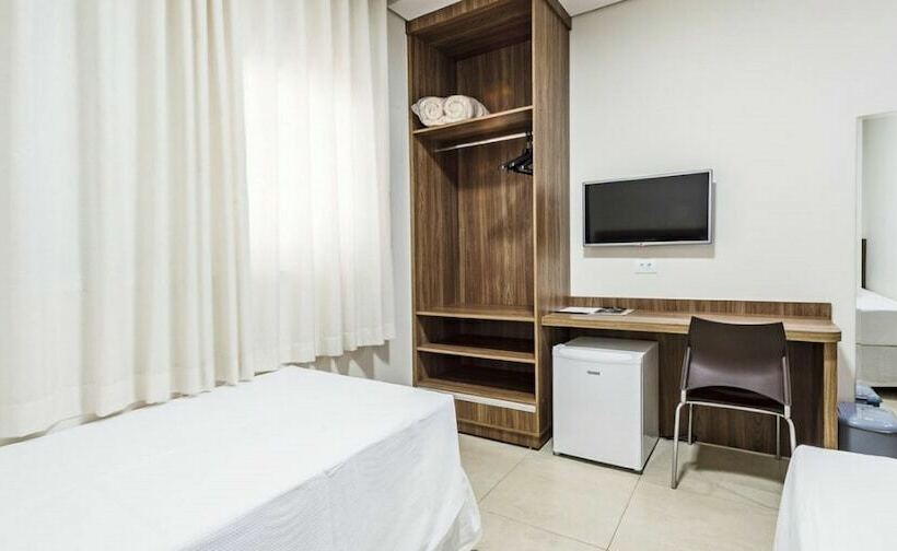 בית מלון כפרי Serata