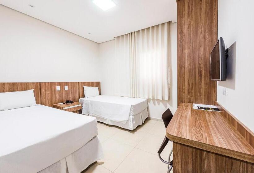 בית מלון כפרי Serata