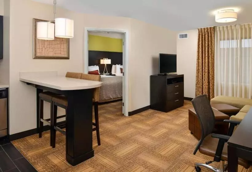 Отель Staybridge Suites Merrillville, An Ihg
