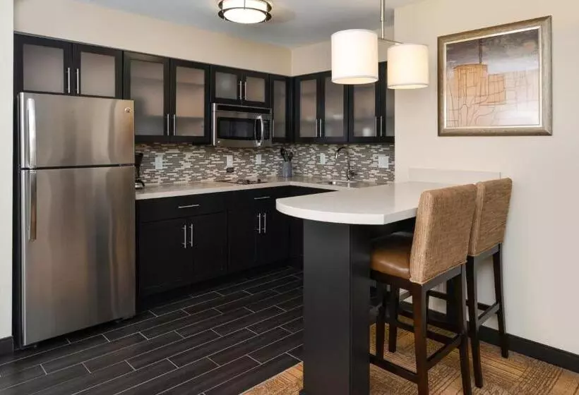 Отель Staybridge Suites Merrillville, An Ihg