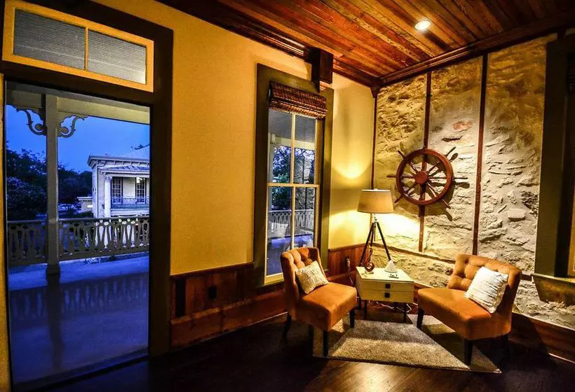 酒店 Legendary Texas Polo Club At Phillip Manor Sqaure B&b