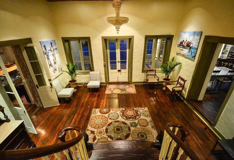 Отель Legendary Texas Polo Club At Phillip Manor Sqaure B&b