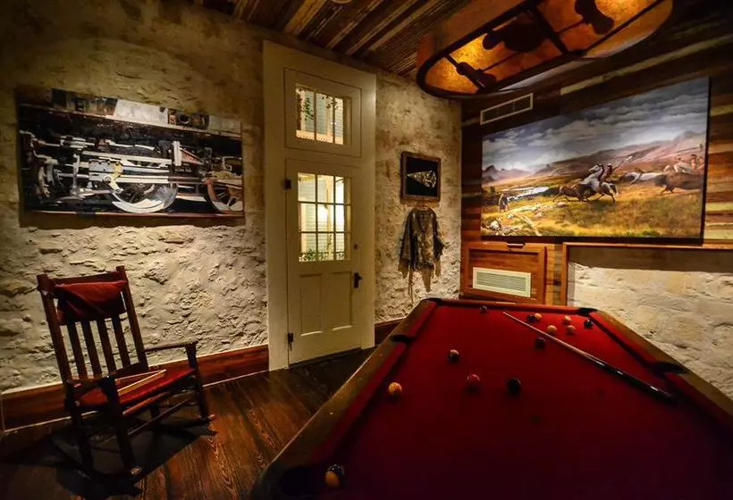 酒店 Legendary Texas Polo Club At Phillip Manor Sqaure B&b