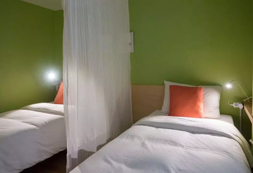 Szálloda Travel Monster