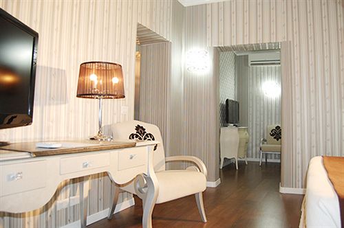 Majestic Luxury Hotel Castro