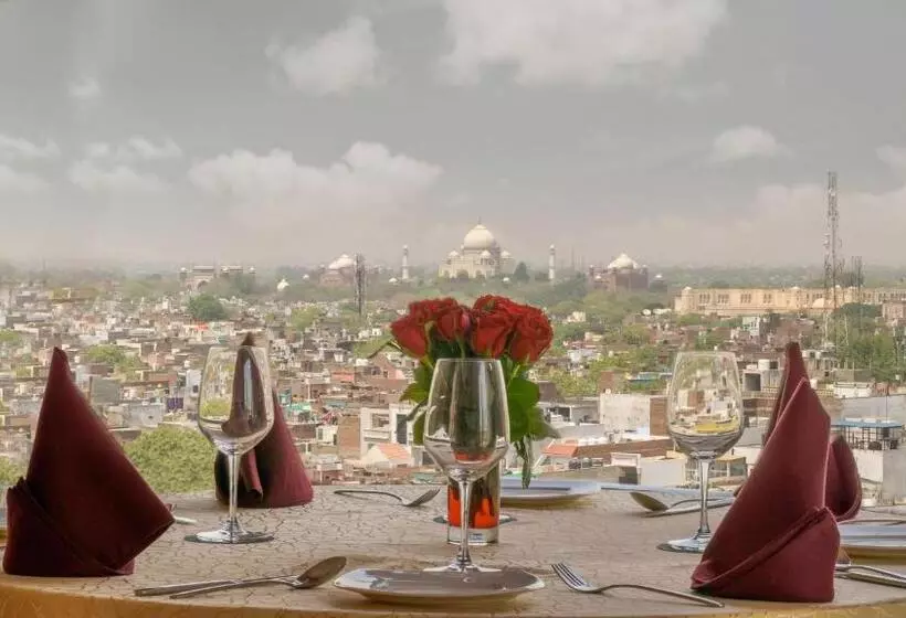 Radisson Hotel Agra
