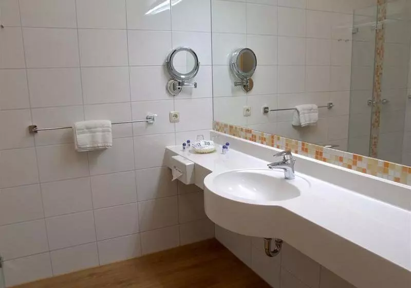 R&r Strandhotel Baabe