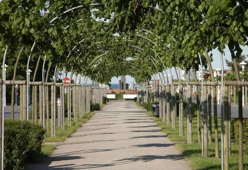 R&r Strandhotel Baabe