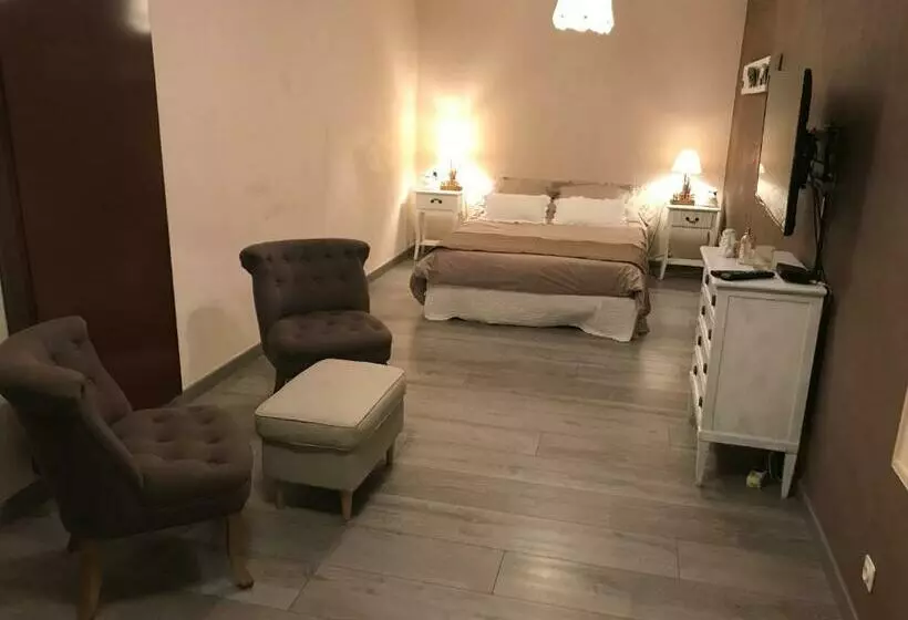 ベッドアンドブレックファースト Chambres D Hotes De La Mure