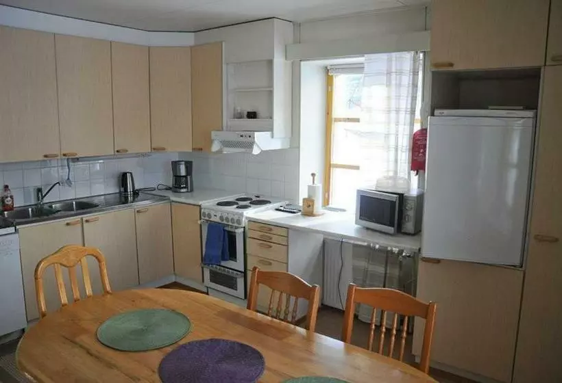 ユースホステル Koveron Majatalo