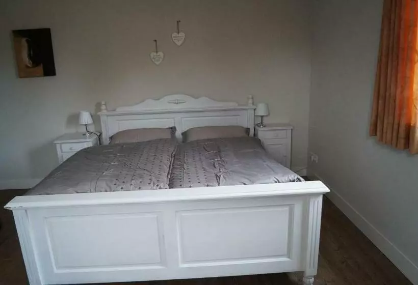 تختخواب و صبحانه Bed En Breakfast Donkersvoort