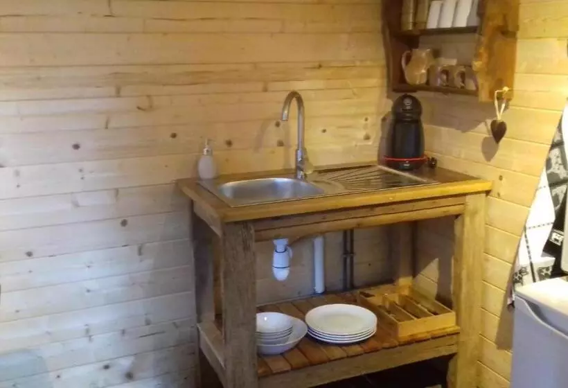 Aamiaismajoitus (B&B) Les Chevreuils