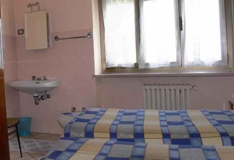 Hotelli Albergo Carla