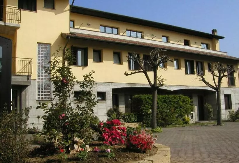 Hotelli Albergo Sant Anna