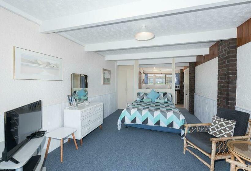 모텔 San Marino Motor Lodge Absolute Beachfront