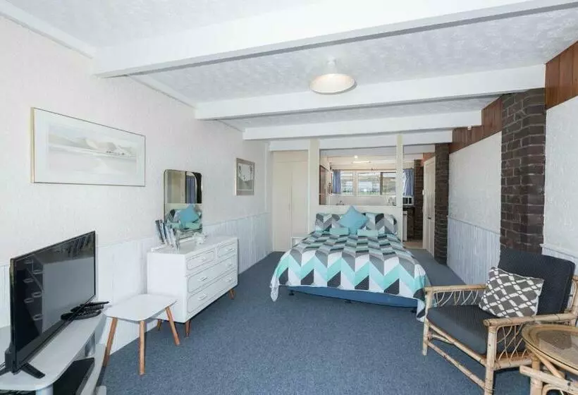 Motelli San Marino Motor Lodge Absolute Beachfront